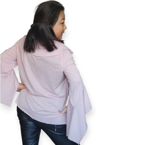 Splash Pink Ruffle Blouse - Picture 15 of 16